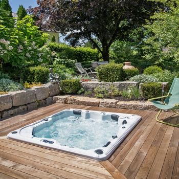 Geiger's Gartenschönheiten DenForm Whirlpool Swim Spa 